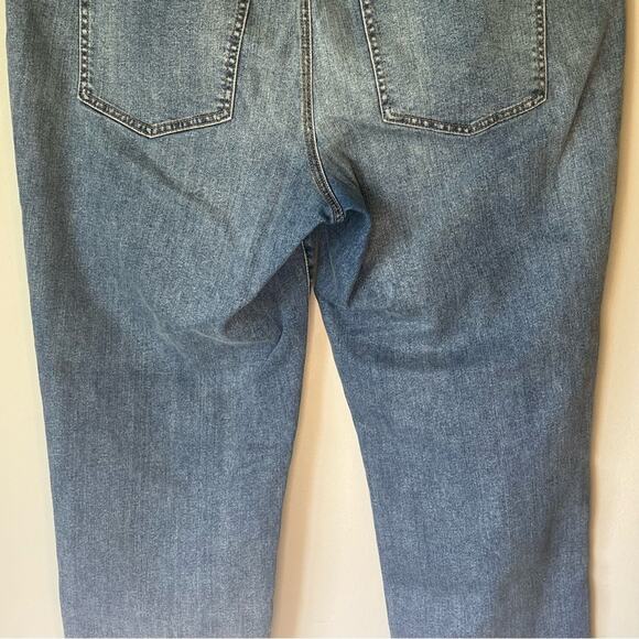 Maurices Distressed Light Wash Skinny Jean Size 18W - Picture 10 of 11